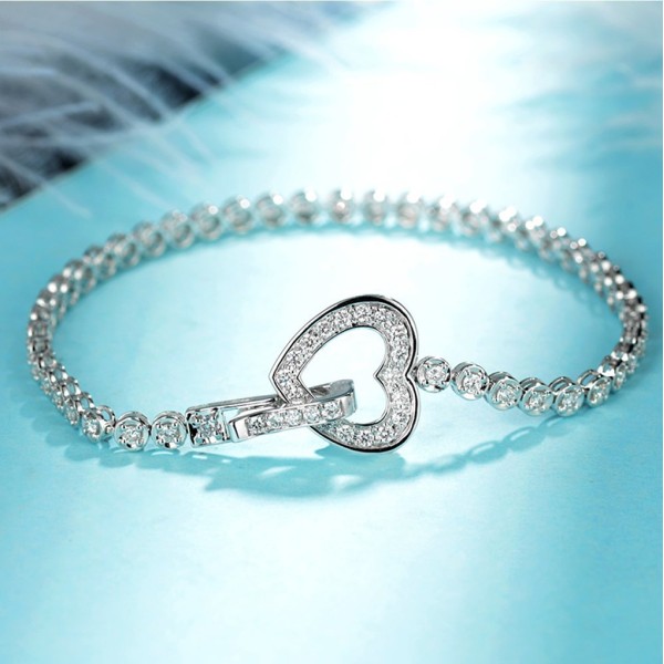 18K金心型鑽石手鍊