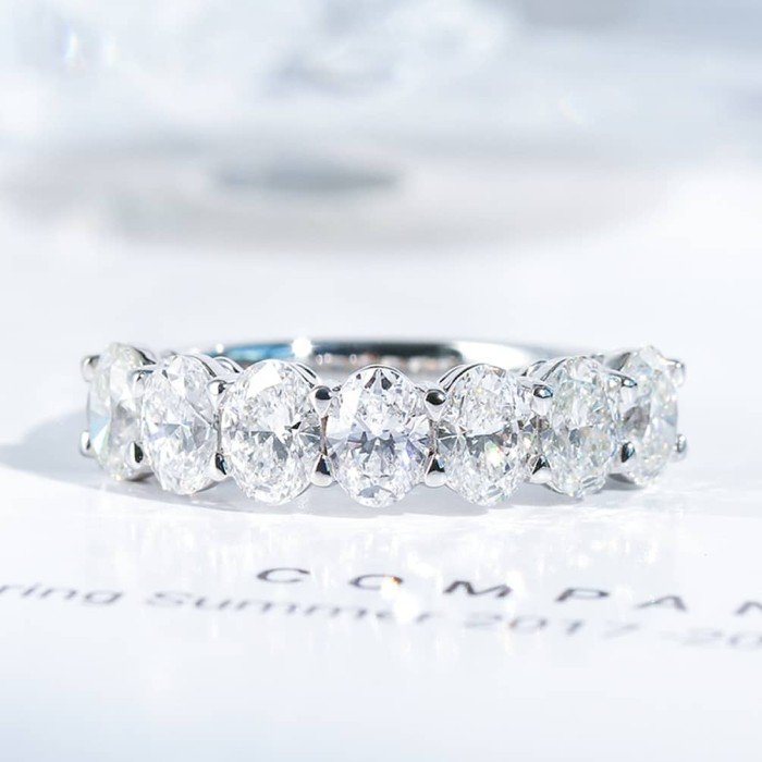 18K金天然鑽石排戒