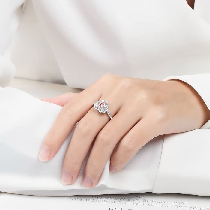 《IGI》1.15克拉粉色彩鑽心型鑽戒，為愛鑄造永恆的浪漫！