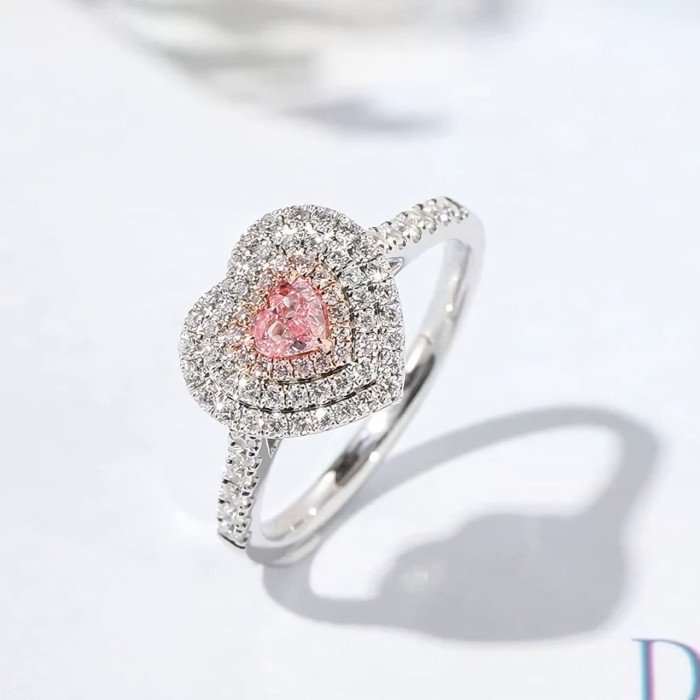 《IGI》1.15克拉粉色彩鑽心型鑽戒，為愛鑄造永恆的浪漫！