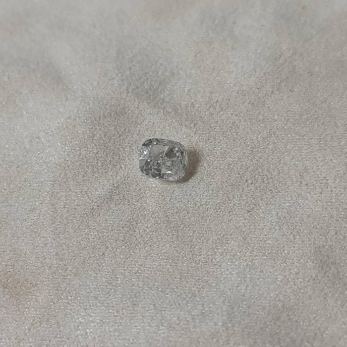 現貨優惠｜火光閃耀-GIA 1.0 克拉F色枕形裸鑽