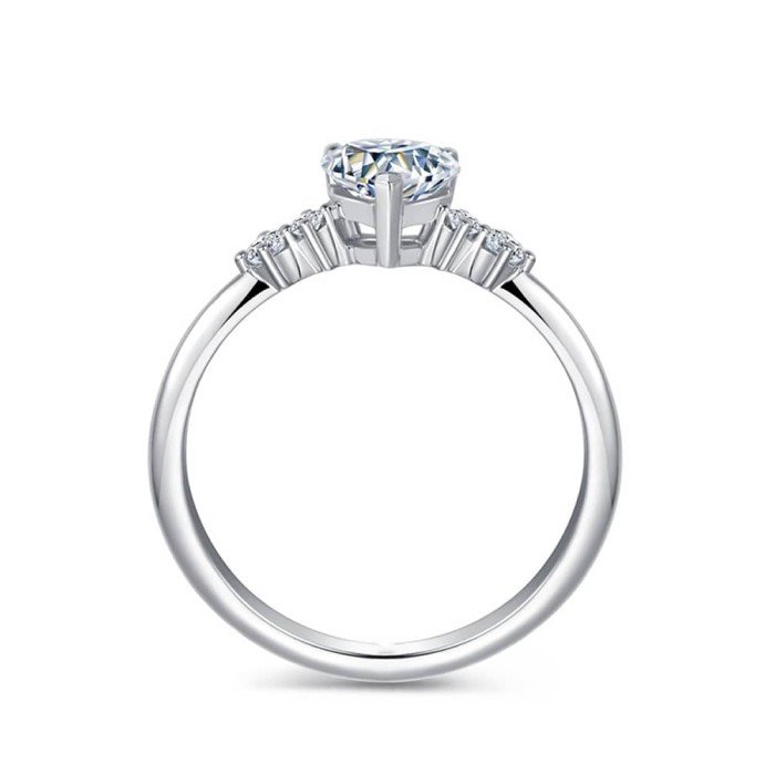 18K金0.3克拉心形鑽戒