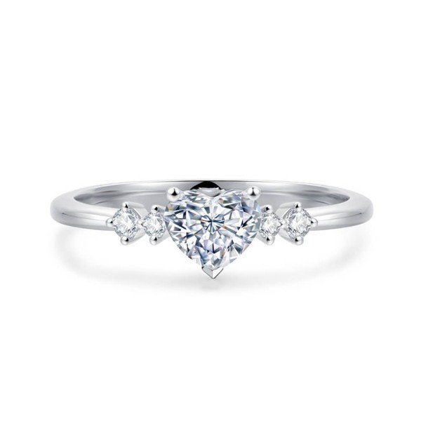 18K金0.3克拉心形鑽戒