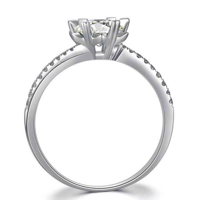 18K金0.6克拉扭臂款鑽戒