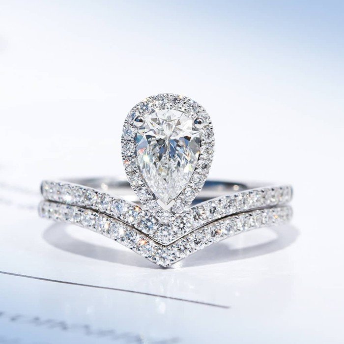 18K金1克拉皇冠套戒