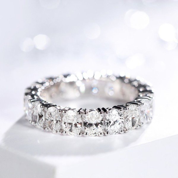 大牌風範天然心形滿鑽鑽戒