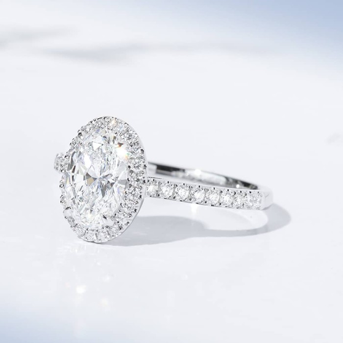 「1.0克拉橢圓形鑽戒推薦｜IGI認證鑽石｜極致切工・火彩閃耀」