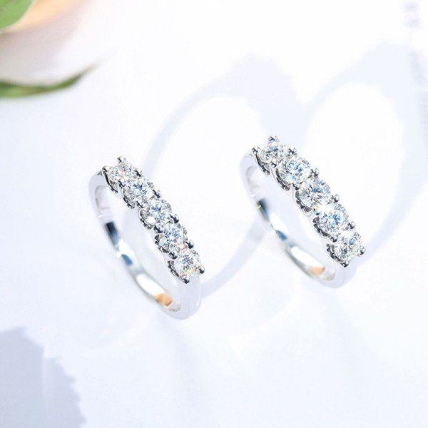 18K金1克拉天然鑽石排戒