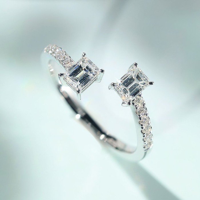 18K金天然祖母綠形開口鑽戒