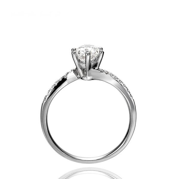 18K金0.50克拉扭臂六爪鑽戒