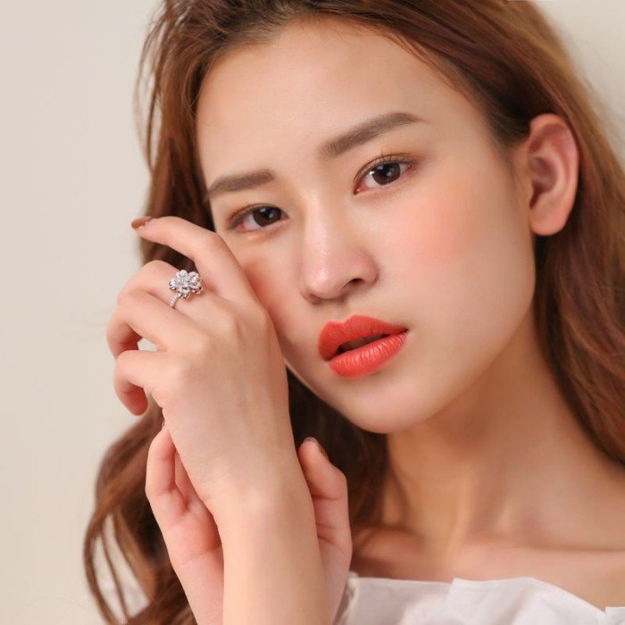 18K金櫻花款式彩金鑽戒