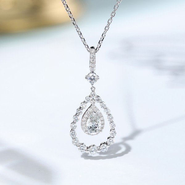 18K金水滴形鑽石項鍊