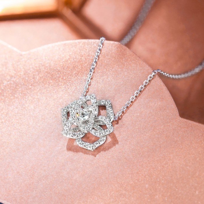 18K金玫瑰花鑽石項鍊